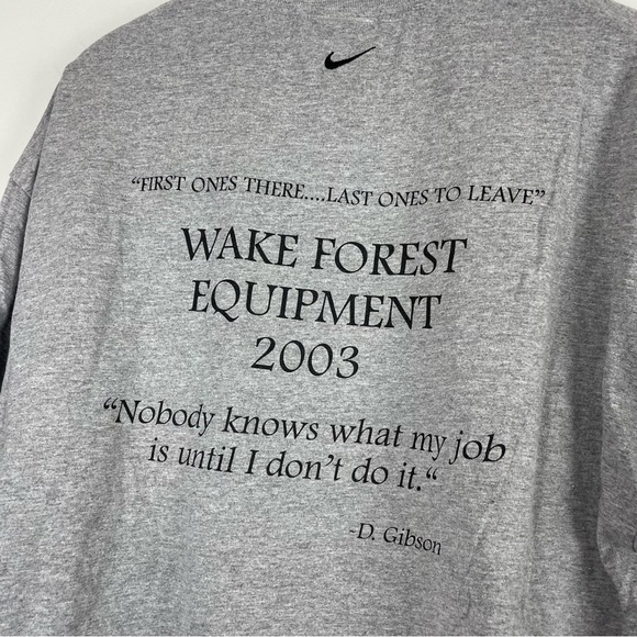VINTAGE Nike Y2K 2003 Wake Forest University Management T-Shirt Size XL - Picture 7 of 7